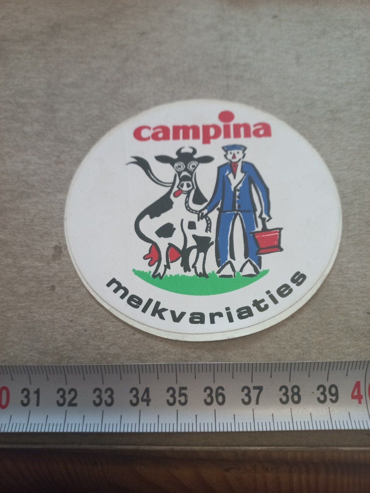 Vintage Campina Melkvariaties Sticker - Koe en Melkboer, Verzamelen, Stickers, Ophalen of Verzenden