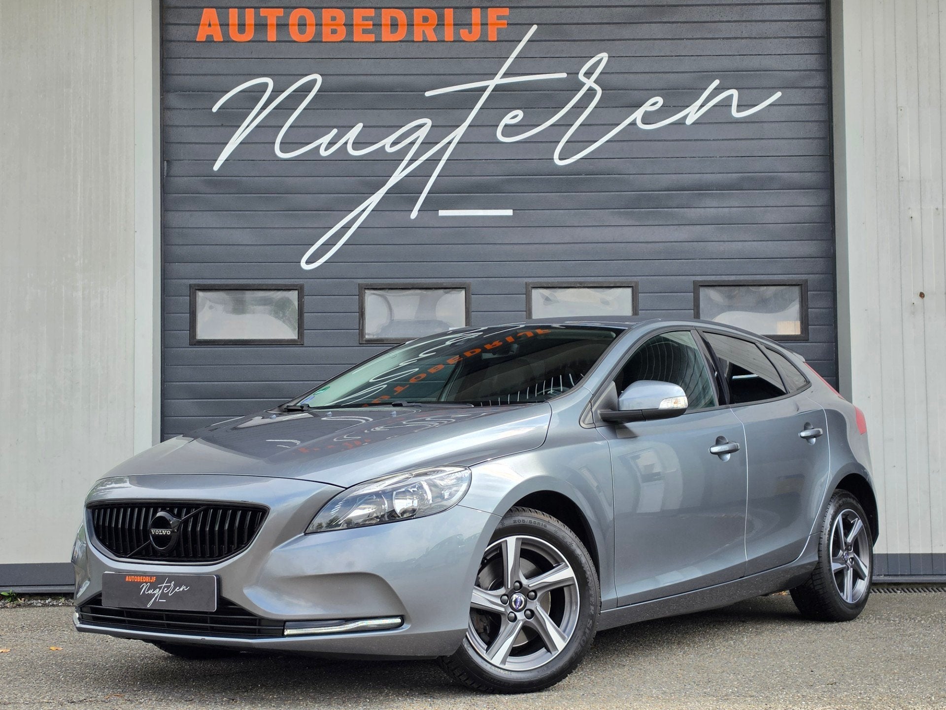 Volvo V40 2.0 T2 Momentum|PDC|Navi|Clima|, Auto's, Voorwielaandrijving, Gebruikt, 4 cilinders, 122 pk