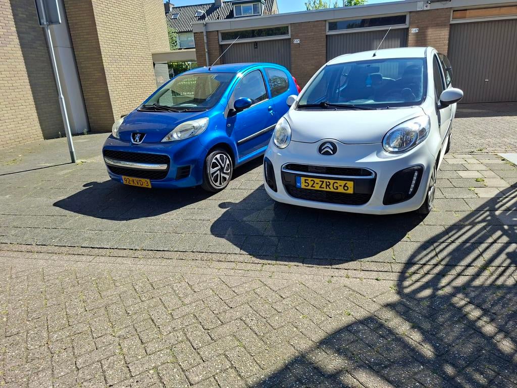 Citroën C1 1.0i 68PK 5D 2013 Wit, Auto's, Voorwielaandrijving, Stof, Zwart, 4 stoelen