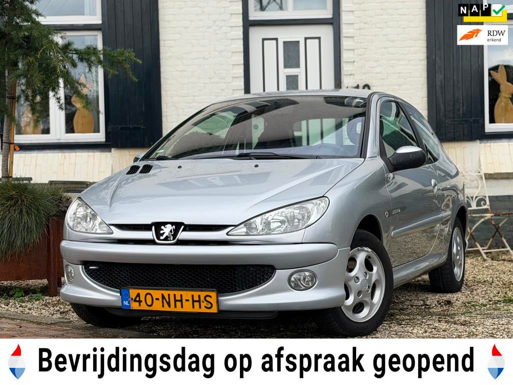 Peugeot 206 1.4 Quiksilver|Airco|Elek-ramen|Trekhaak|, Voorwielaandrijving, Elektrische ramen, 4 cilinders, Origineel Nederlands