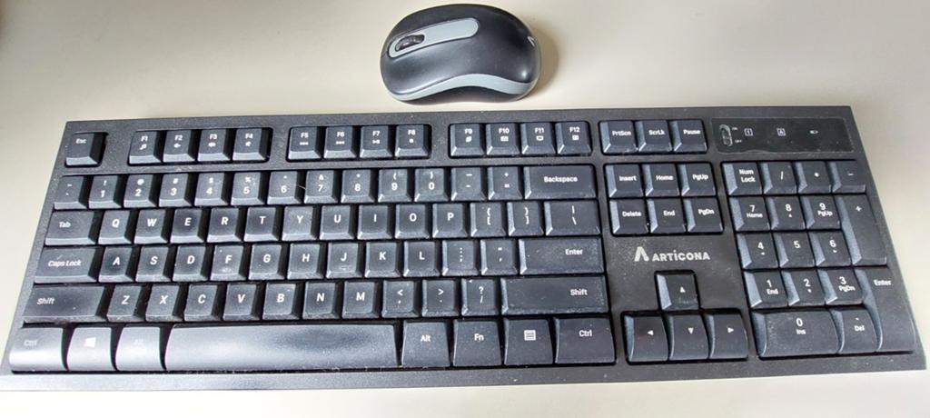 ARTICONA Draadloos Toetsenbord en Muis Set - QWERTY, Gebruikt, Toetsenbord en muis-set, ARTICONA, Ophalen of Verzenden