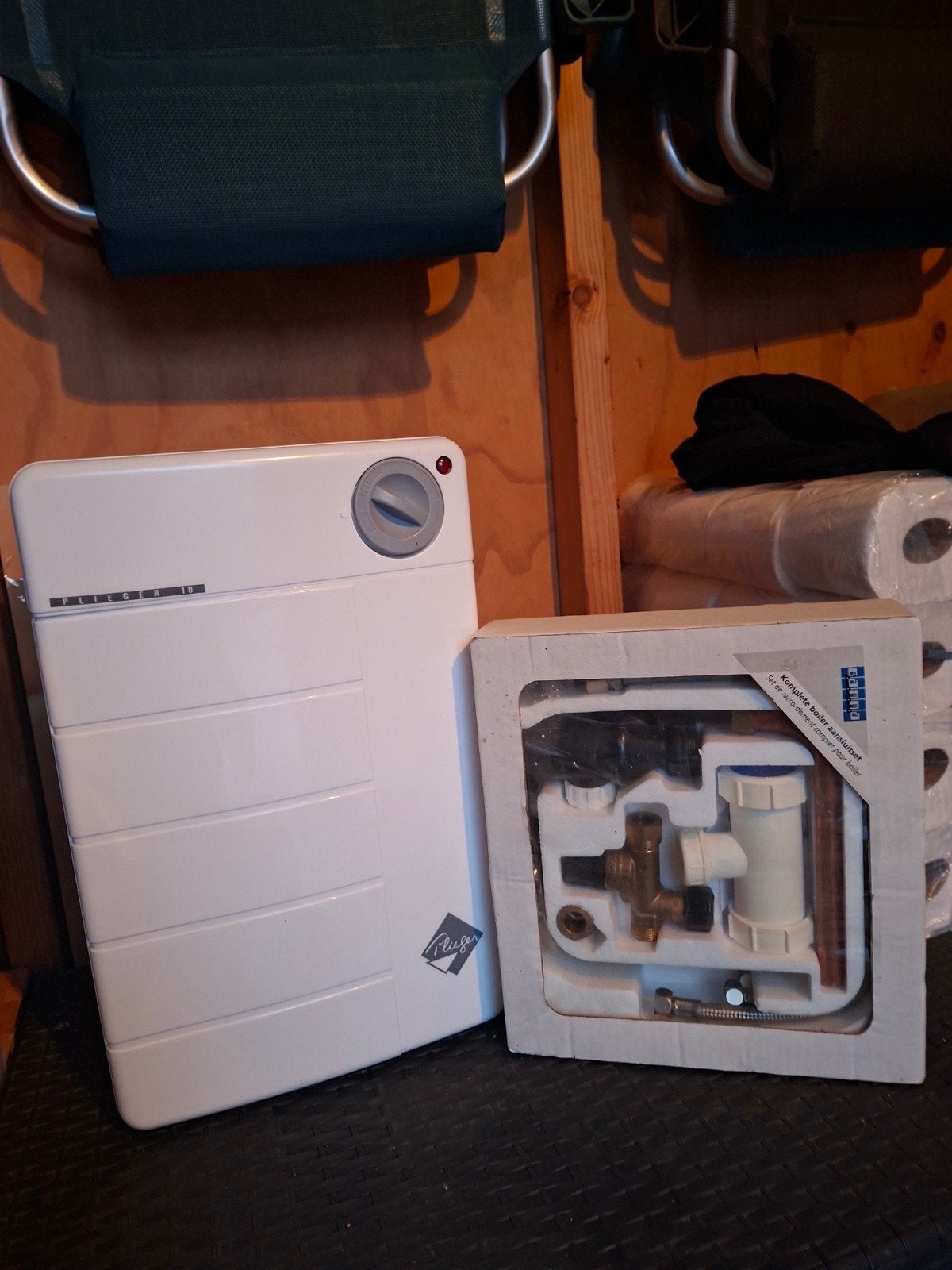 Plieger boiler 10 liter onderbouw wastafel, Ophalen of Verzenden, Nieuw, Overige typen