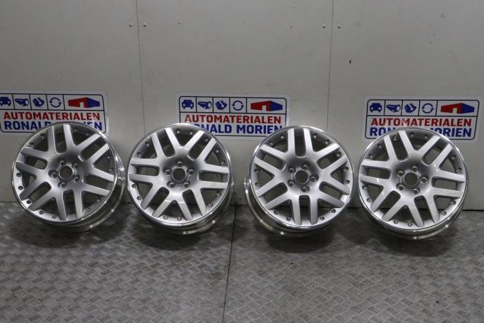 Sportvelgen Set van een Volkswagen Polo (Polo 01-), 12 maanden garantie, -, -, Nieuw
