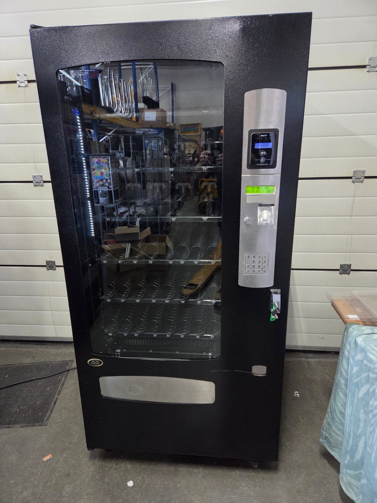 Acn snackautomaat, Ophalen, Zo goed als nieuw