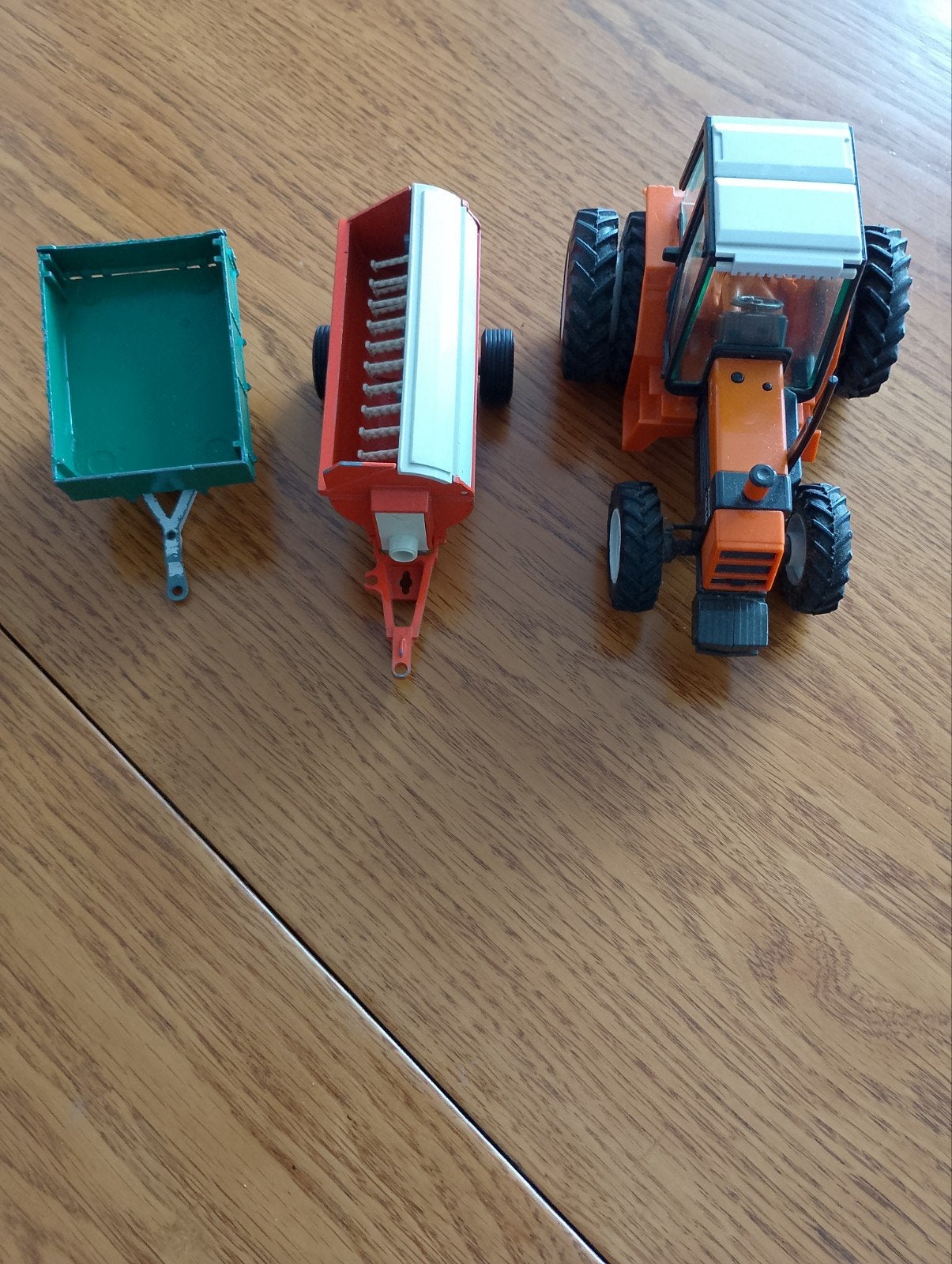 Britains  tractor Renault met aanhangers Alleen ophalen, Ophalen, Gebruikt, Tractor of Landbouw, Overige merken