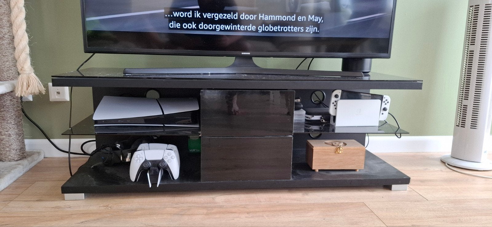 Gebruikt TV meubel met glazen platen, Ophalen, Gebruikt, 100 tot 150 cm, Minder dan 100 cm
