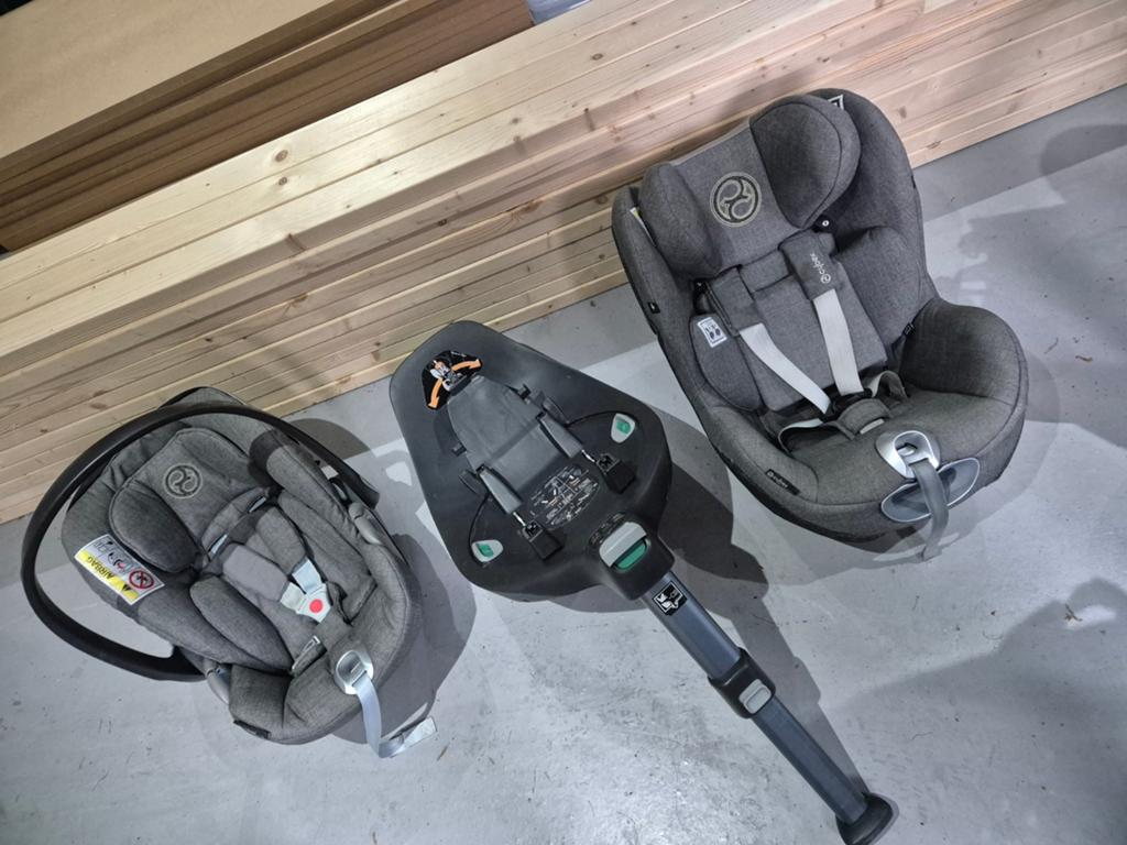 Set: 2 Cybex autostoelen & Base, Ophalen, Gebruikt, Overige merken, Isofix