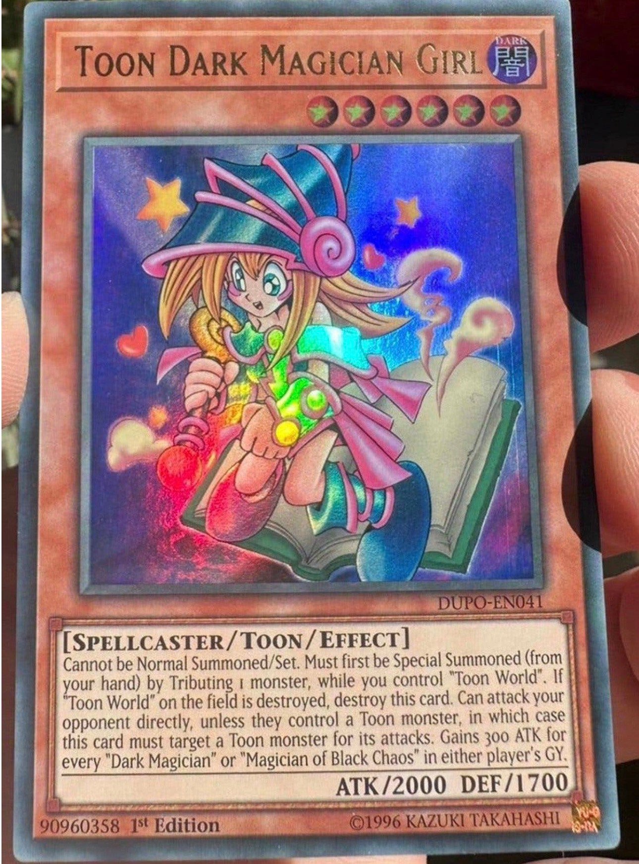 Yu-Gi-Oh! Toon Dark Magician Girl DUPO 1st Edition !, Ophalen of Verzenden, Zo goed als nieuw, Losse kaart, Foil
