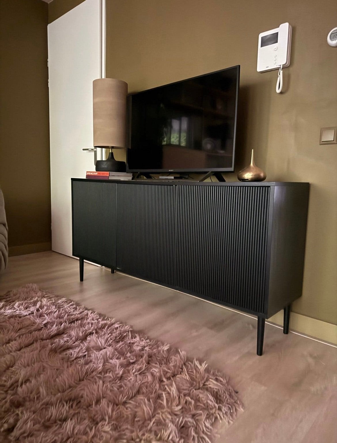 Zwart dressoir/tv kast, 150 tot 200 cm, Ophalen of Verzenden, Zo goed als nieuw, Modern