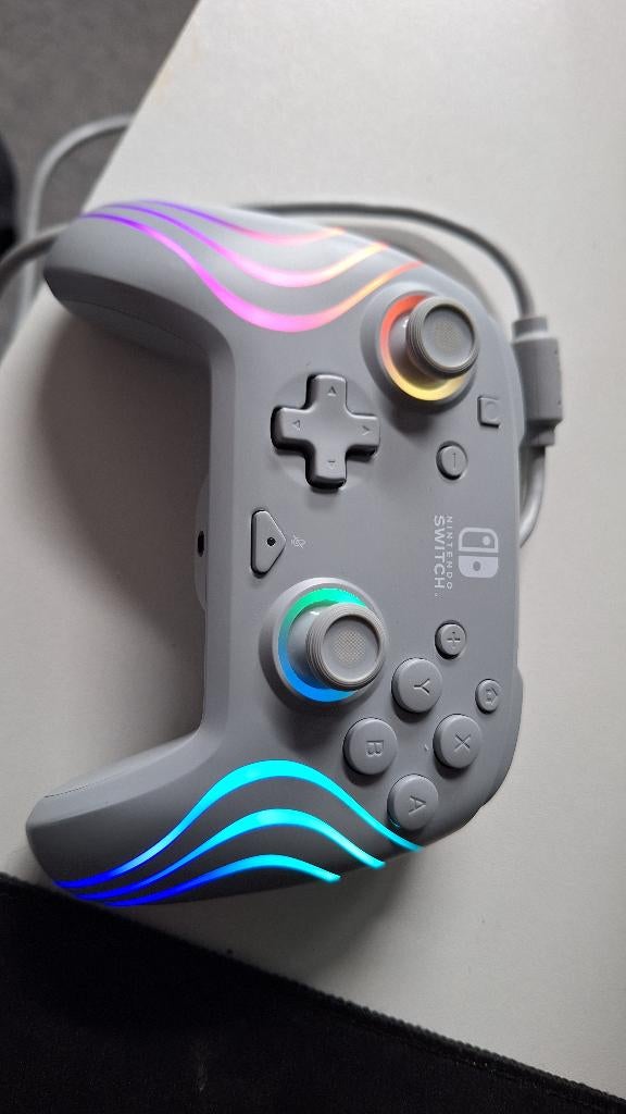 Nintendo switch afterglow controller grijs, Ophalen of Verzenden, Zo goed als nieuw, Switch, Overige controllers