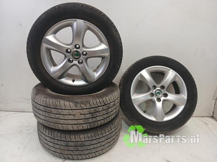 Velgen set + banden van een Skoda Fabia, Gebruikt, -, -, Ophalen of Verzenden
