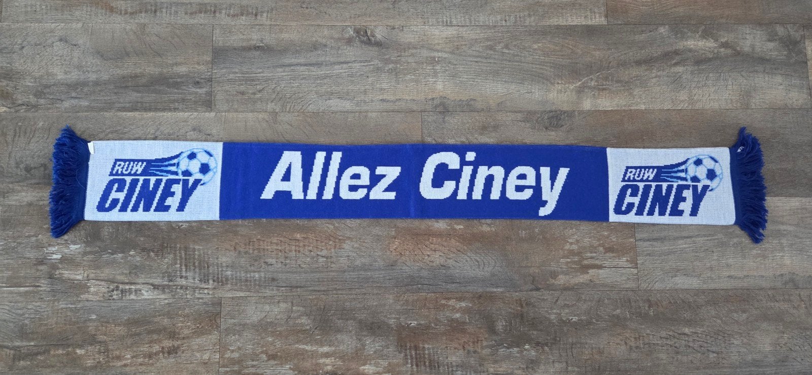 Sjaal Ciney, Ophalen of Verzenden, Zo goed als nieuw, Buitenlandse clubs, Vaantje of Sjaal