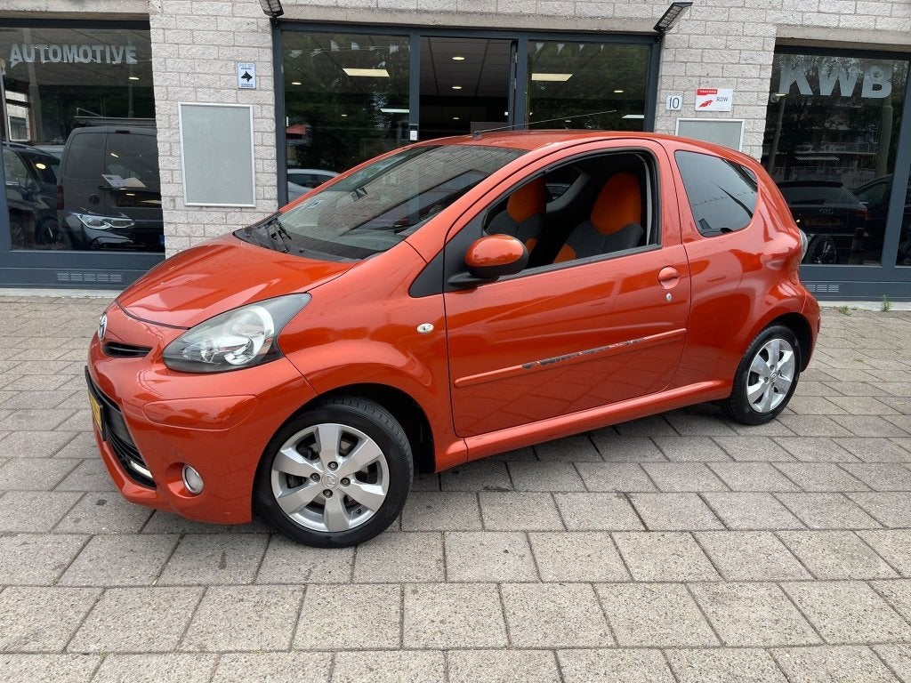 Foto 20 van Toyota Aygo 1.0 VVT-i Dyn Facelift Led Nw Apk NAP (bj 2012)