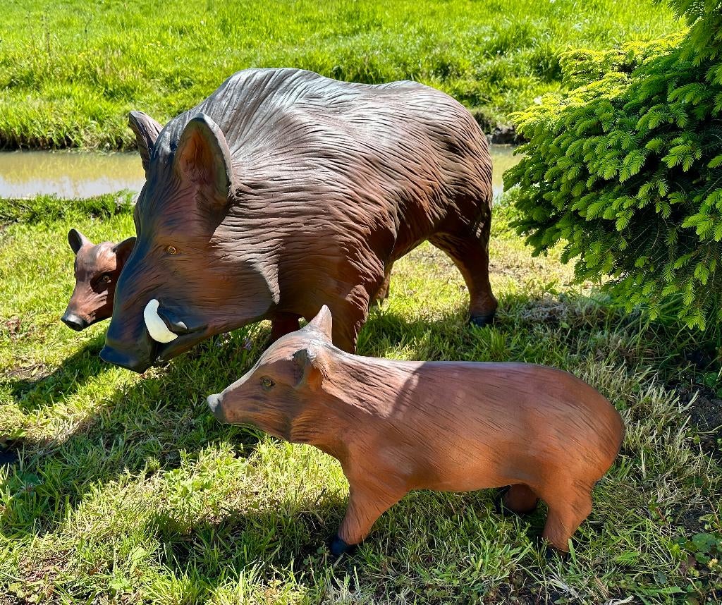 Wolf-Everzwijn-Hert-zwijn biggen-Hertenkop-Geit- Das beelden, Tuin en Terras, Tuinbeelden, Ophalen of Verzenden, Nieuw, Kunststof