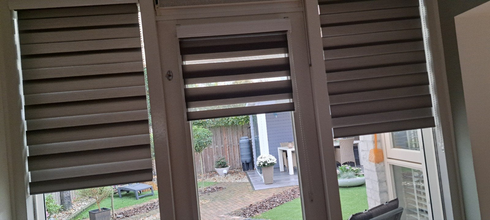 4x Duo rolgordijnen - Zwart en Wit, incl. bevestiging, Ophalen, Inclusief montageonderdelen, Gebruikt, Duo rolgordijn