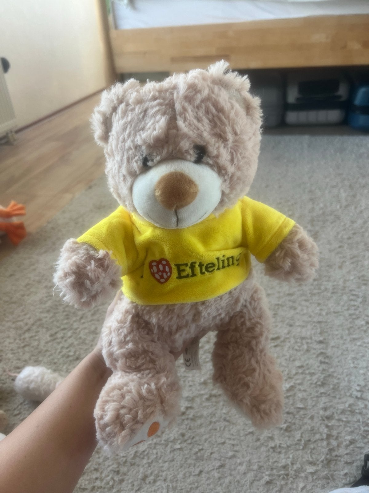 Efteling knuffelbeer met geel shirt, Verzamelen, Ophalen of Verzenden, Zo goed als nieuw, Beeldje of Poppetje