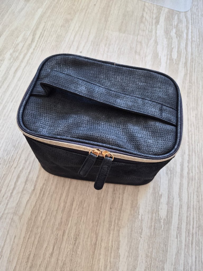 Toillettas, Sieraden, Tassen en Uiterlijk, Toilettassen, Ophalen of Verzenden, Zo goed als nieuw, Heer of Dame
