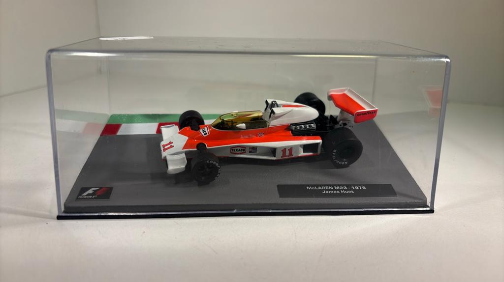 F1 McLaren m23 james hunt 1976 atlas 1.43, Overige merken, Auto, Ophalen of Verzenden, A