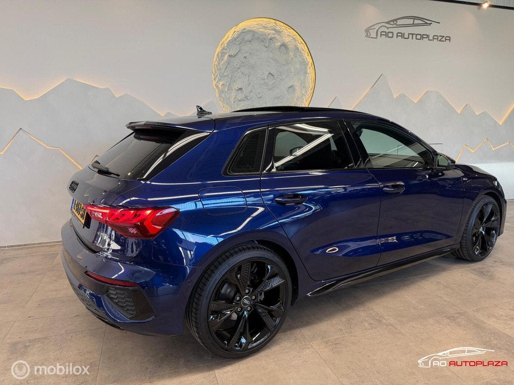 Audi A3 Sportback 35 TFSI S 3x S-line Panorama/Keyless/Sfeer, Auto's, Audi, 1498 cc, 4 cilinders, 150 pk, Blauw