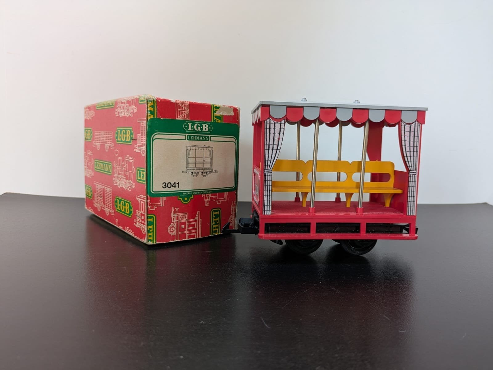 LGB 3041 Smalspoor veldbaan personenwagon., Gelijkstroom of Wisselstroom, Wagon, Ophalen of Verzenden, Zo goed als nieuw