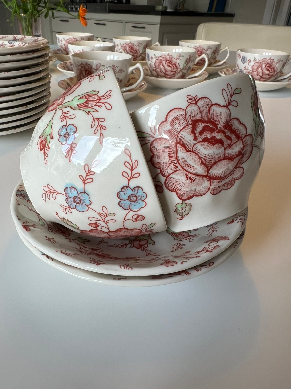Theeservies Johnson Brothers rose chinz  24 delig, Ophalen