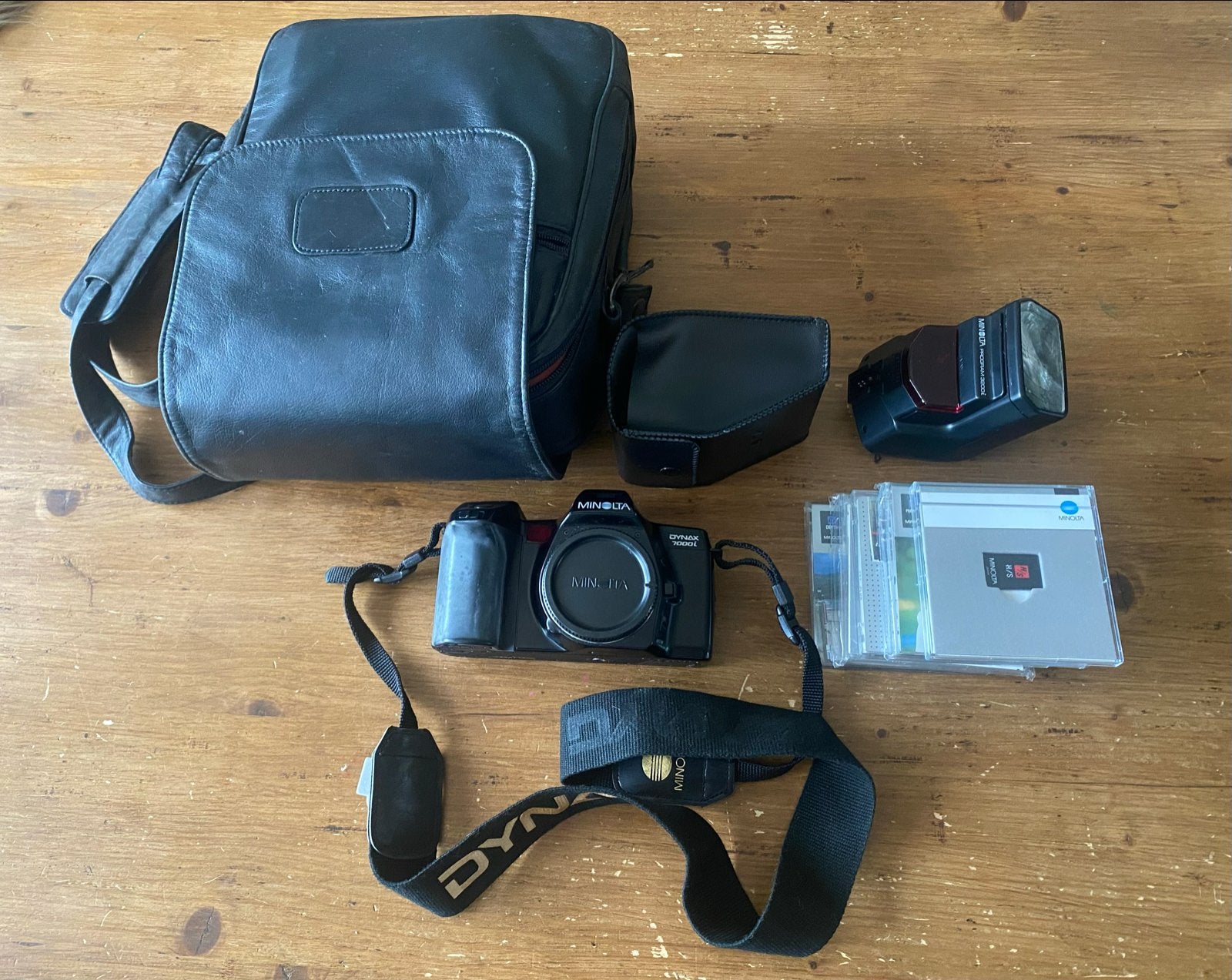 Minolta Dynax 7000i Spiegelreflexcamera met accessoires, Audio, Tv en Foto, Fotocamera's Analoog, Ophalen, Gebruikt, Spiegelreflex