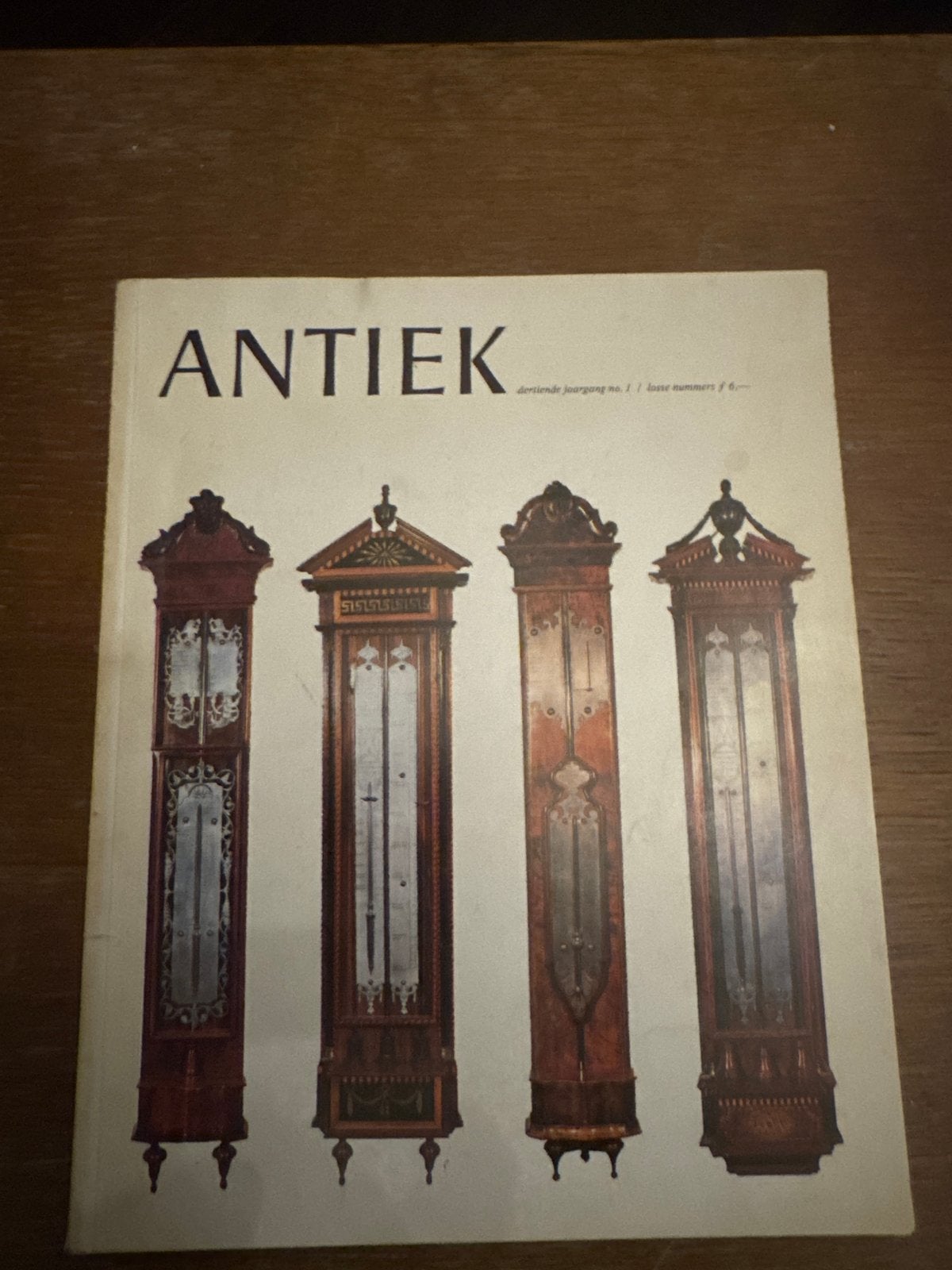 Antiek Magazine - Dertiende Jaargang No. 1, Ophalen of Verzenden, Gelezen, Overige typen