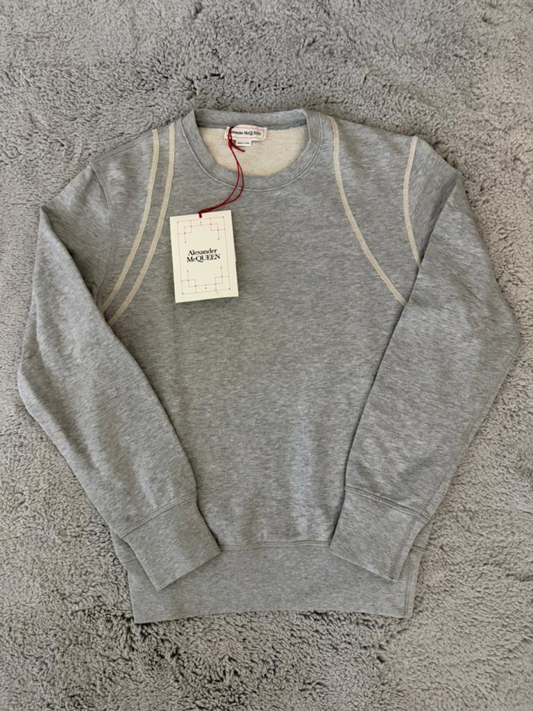 Alexander McQueen Grijze Crewneck Trui XXS - Nieuw met label, Ophalen of Verzenden, Nieuw, Maat 46 (S) of kleiner, Grijs