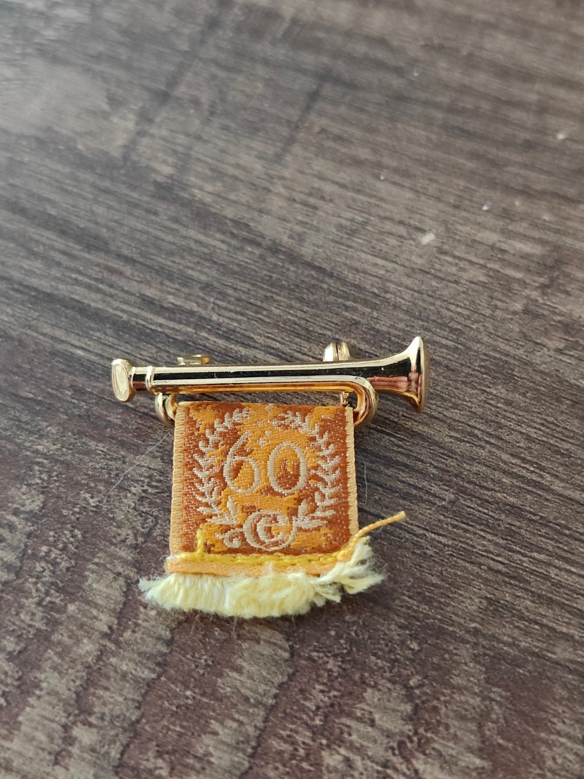 Efteling 60 jaar vaandel, Verzamelen, Efteling, Ophalen of Verzenden, Zo goed als nieuw, Button of Speldje