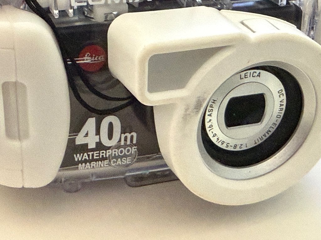 Panasonic Lumix MDW MCFX30 onderwaterhuis en Leica C-LUX 2, 7 megapixels, Accu, Gebruikt, Verzenden