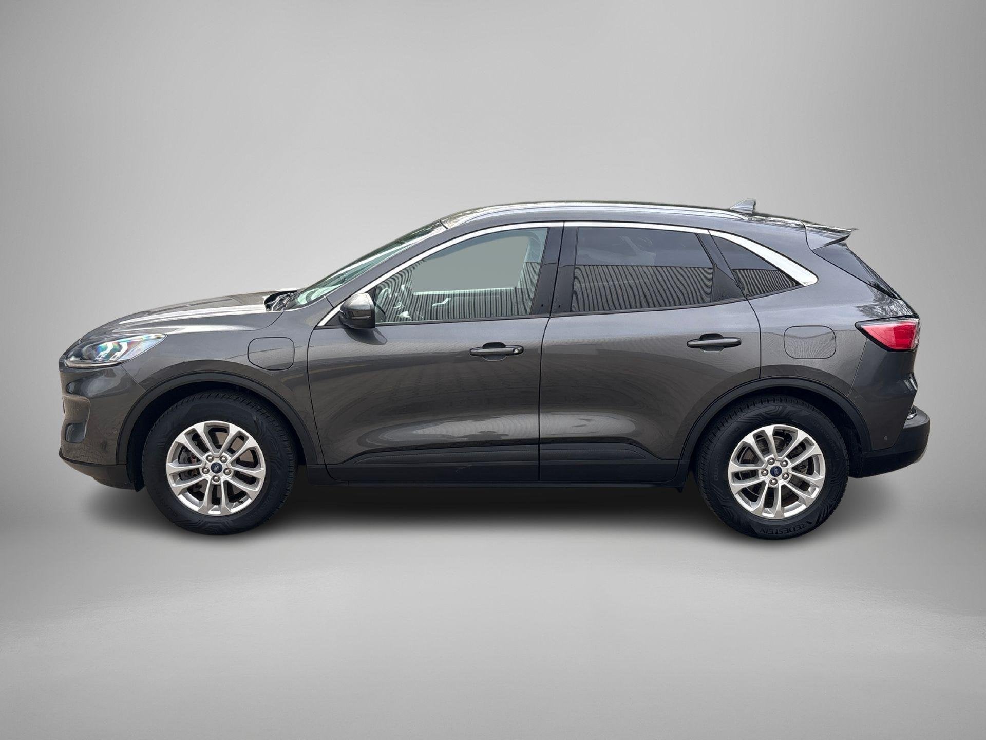 Foto 2 van Ford Kuga 2.5 PHEV Titanium X Trekhaak | Adap cruisecontrole