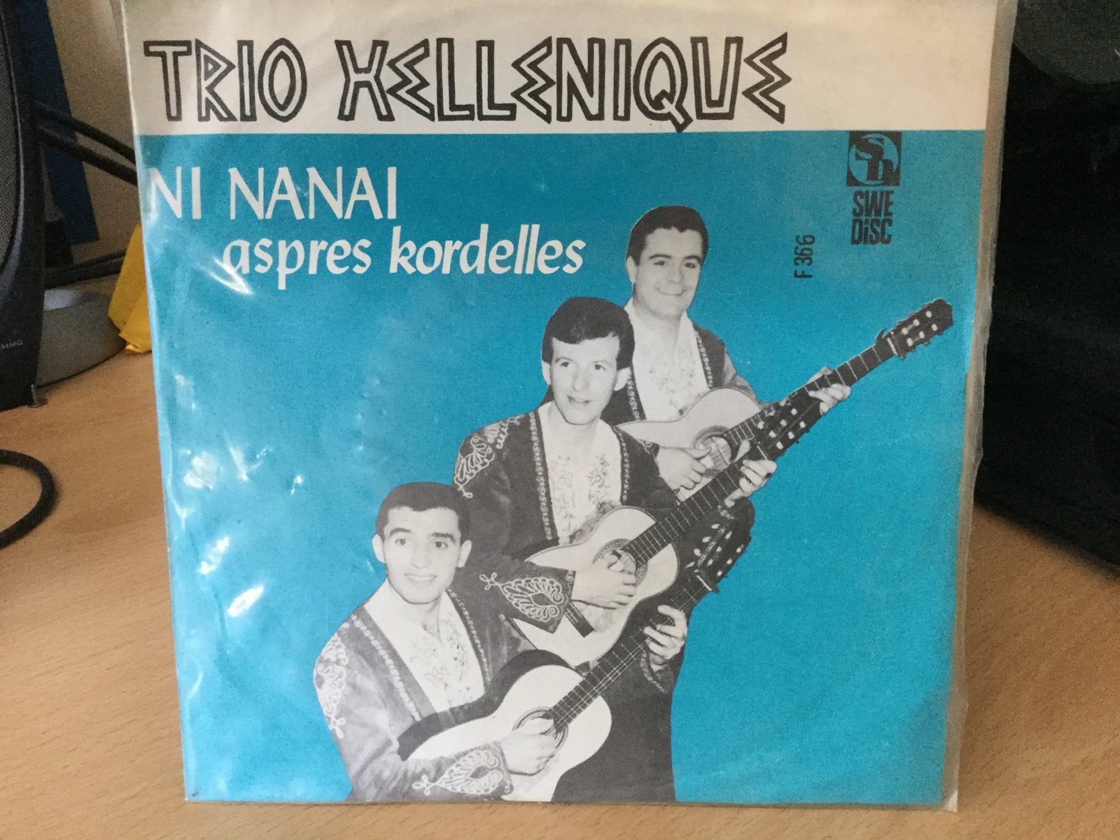 Trio Hellenique-Ni nada/aspres kordelles. Vinyl single., Cd's en Dvd's, Vinyl Singles, Ophalen of Verzenden, Gebruikt, 7 inch