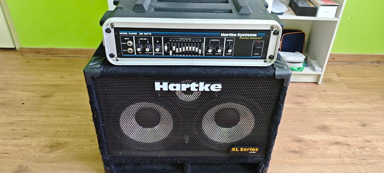 Hartke HA3500 basversterker met XL Series 2.5 cab, Ophalen, Gebruikt, Basgitaar, 100 watt of meer