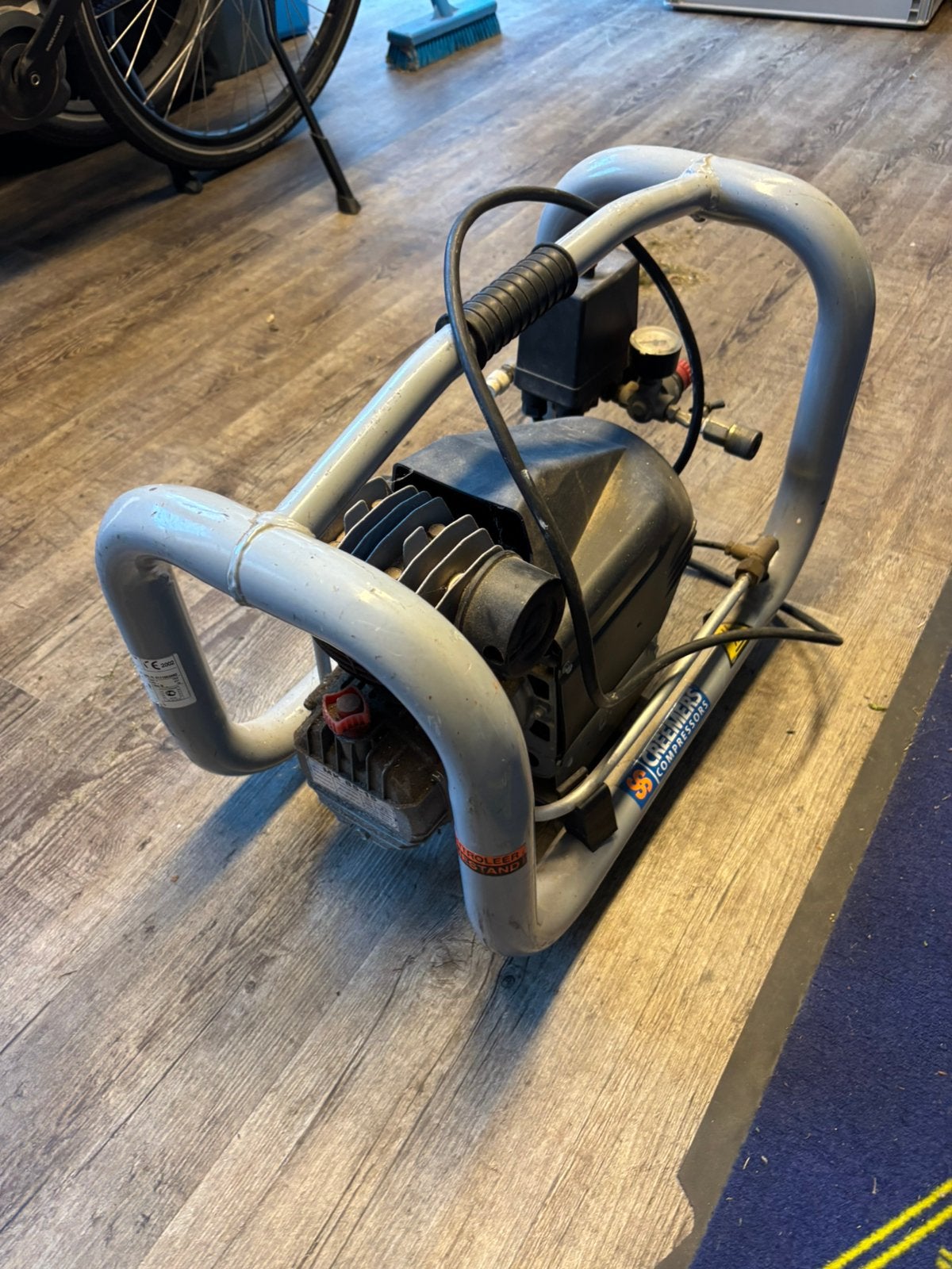 Contimac cm compressor, Ophalen, 6 tot 10 bar, Zo goed als nieuw, Minder dan 25 liter