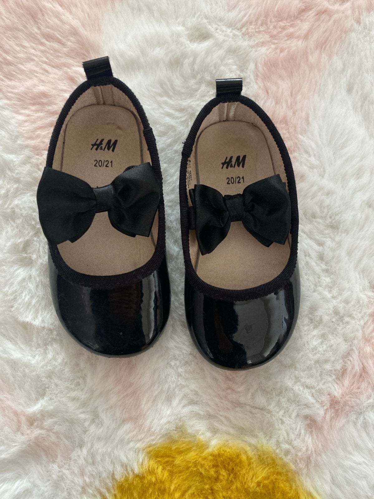 Nette babyschoenen strikje maat 20/21, Ophalen of Verzenden, Zo goed als nieuw, Meisje, Schoentjes