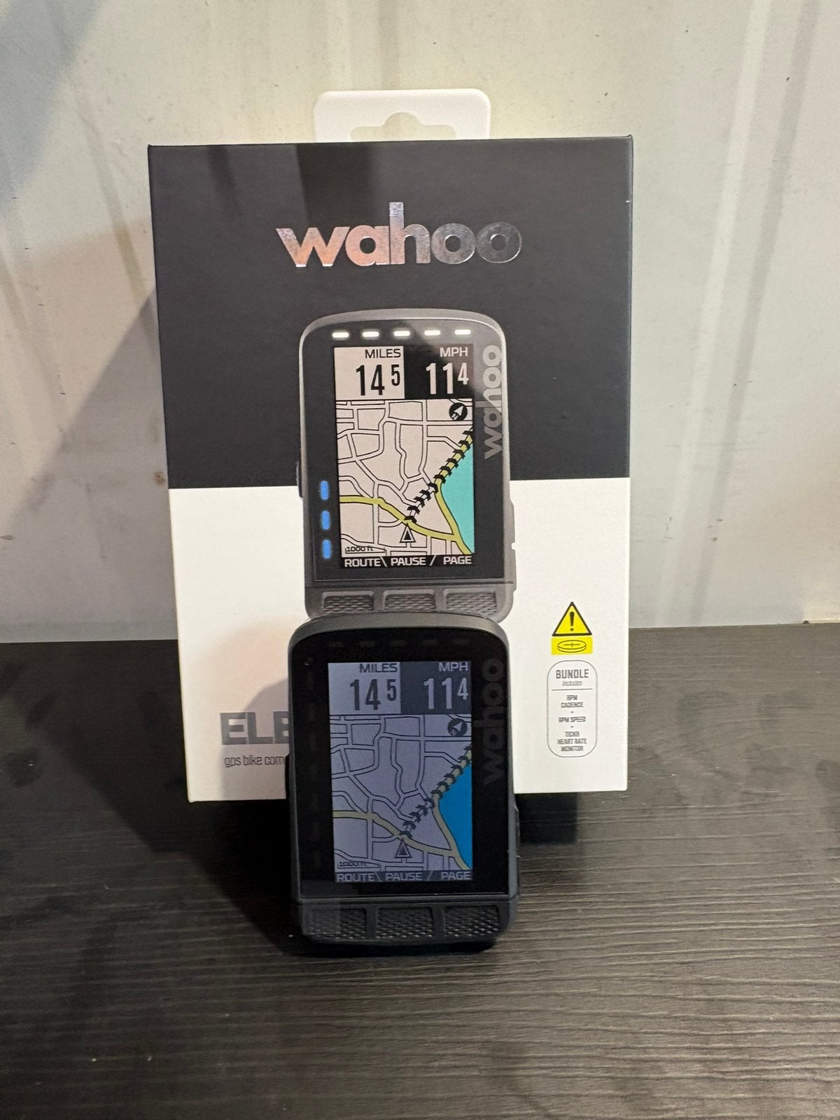 Wahoo Elemnt Raom GPS  fietscomputer V1, Fietsen en Brommers, Fietsaccessoires | Fietscomputers, Ophalen of Verzenden, GPS, Nieuw