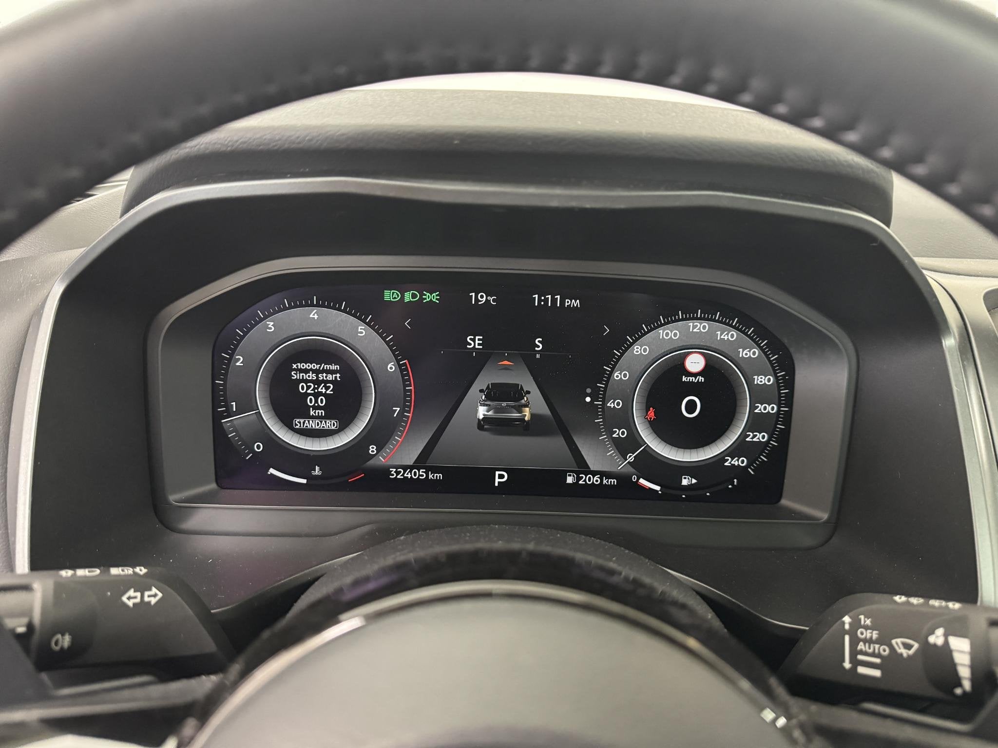 Nissan Qashqai 1.3 MHEV Xtronic N-Connecta | Navigatie | 360, Auto's, 4 cilinders, Met garantie (alle), Leder en Stof, Wit