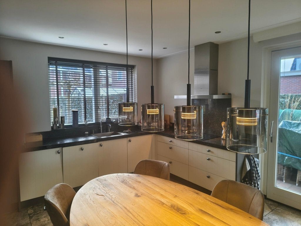Set van 4 moderne glazen hanglampen, Gebruikt, Overige fittingen, Glas, Modern, Eigentijds