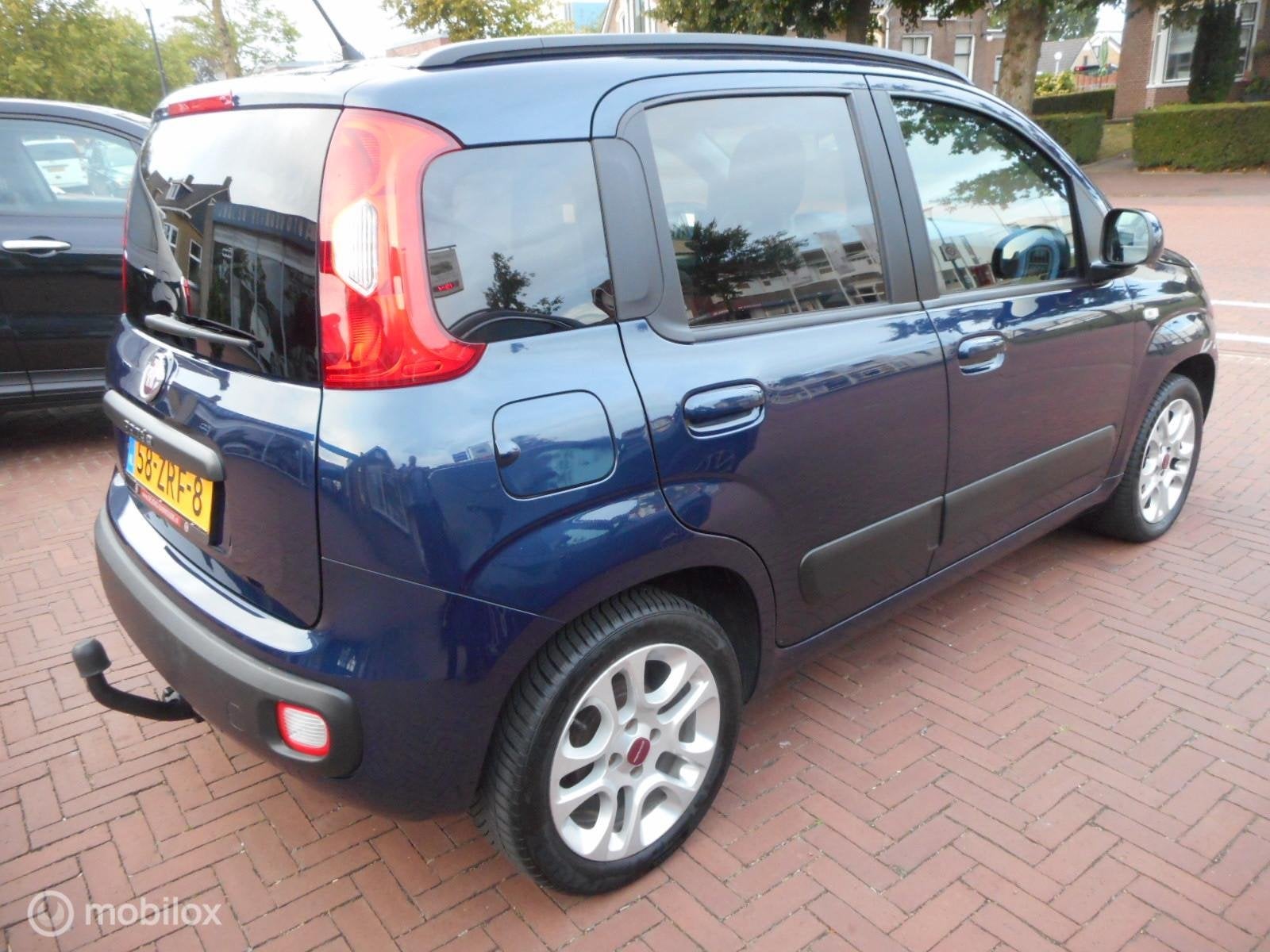 Fiat Panda TwinAir Turbo 80 Lounge TREKHAAK+LM-VELGEN+METALL, Voorwielaandrijving, Euro 5, Panda, Origineel Nederlands