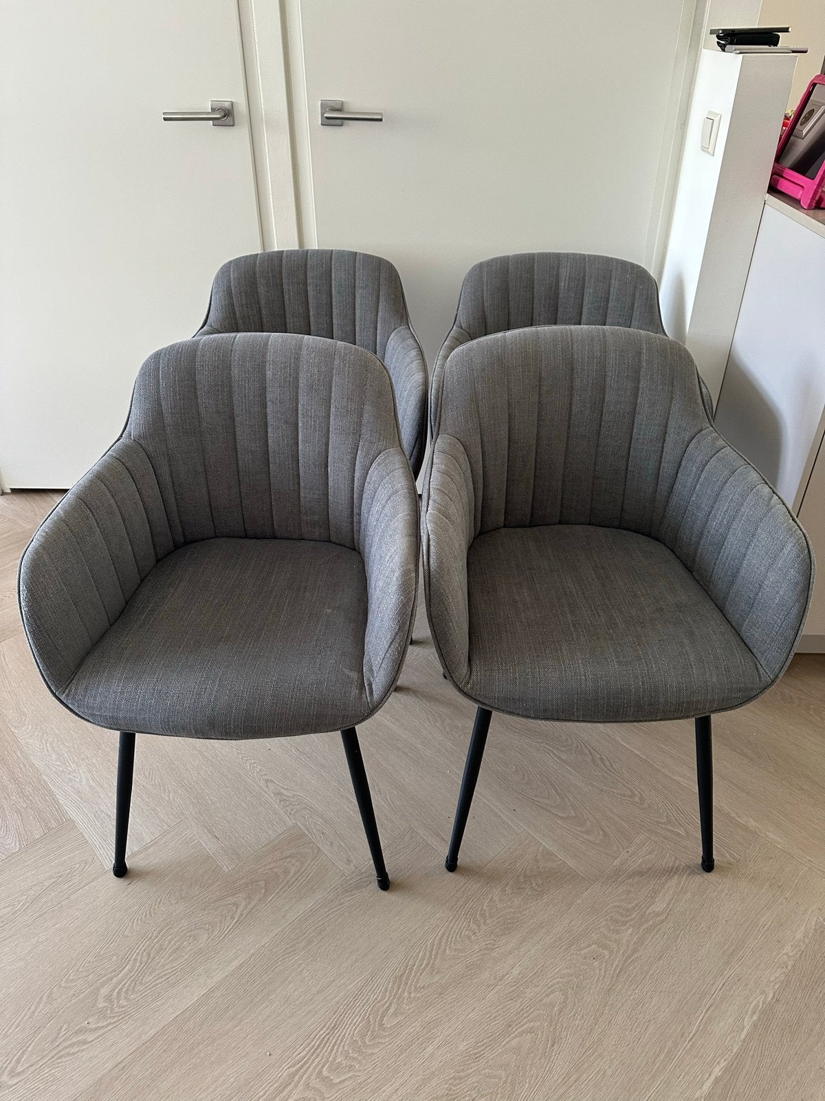 Set van 4 moderne grijze eetkamerstoelen, Ophalen, Gebruikt, Vier, Stof