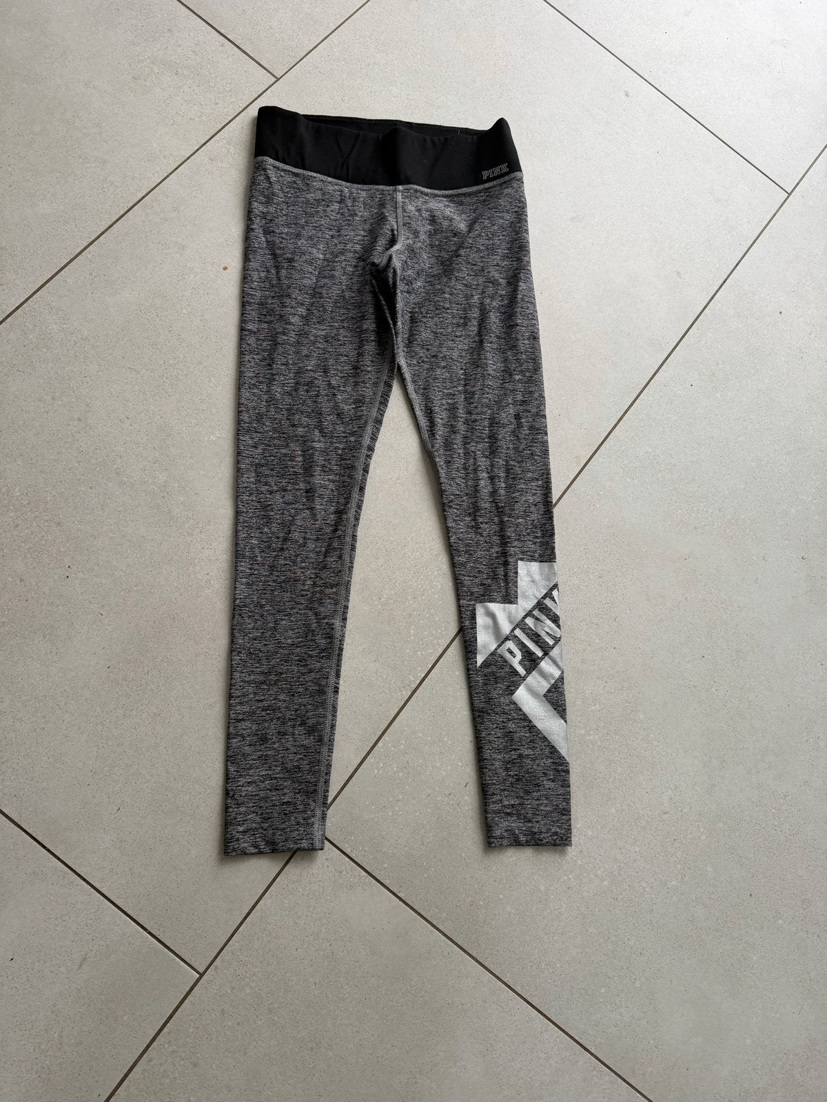 Victoria's Secret PINK Yoga Legging Grijs XS, Ophalen of Verzenden, Zo goed als nieuw, Maat 34 (XS) of kleiner, Grijs