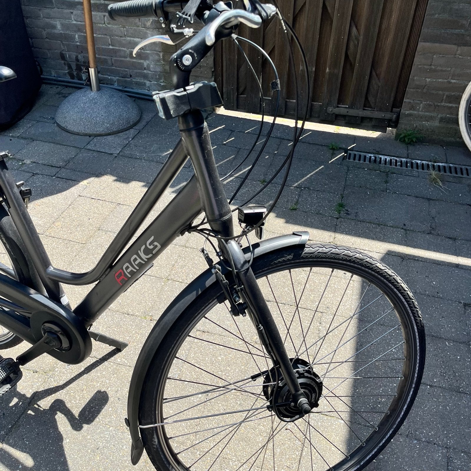Raaks elektrische fiets - Zo goed als nieuw, Zo goed als nieuw, 51 tot 55 cm, 30 tot 50 km per accu, Ophalen