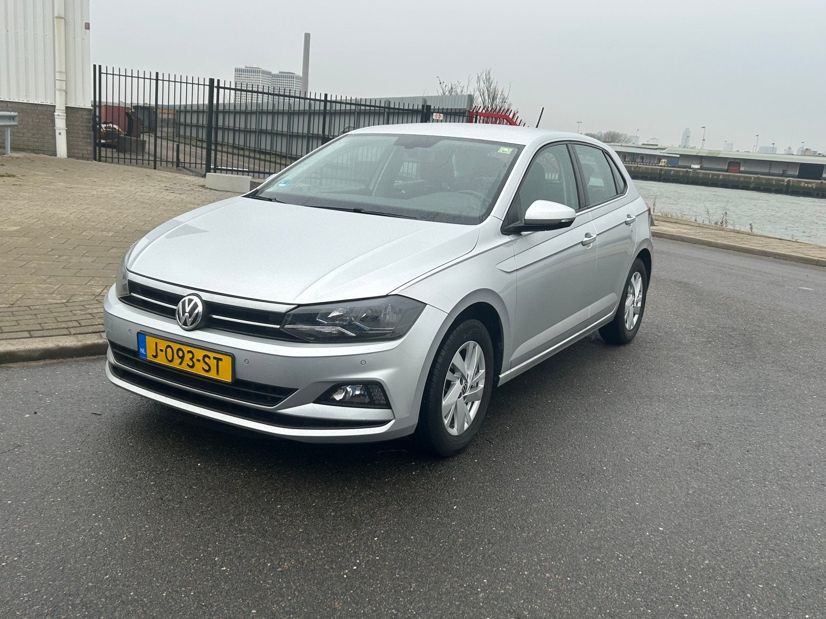 Volkswagen Polo 1.0 TSI DSG AUT NAVI ECC ACC PDC LED, Auto's, Volkswagen, Stof, 95 pk, 49 €/maand, Origineel Nederlands