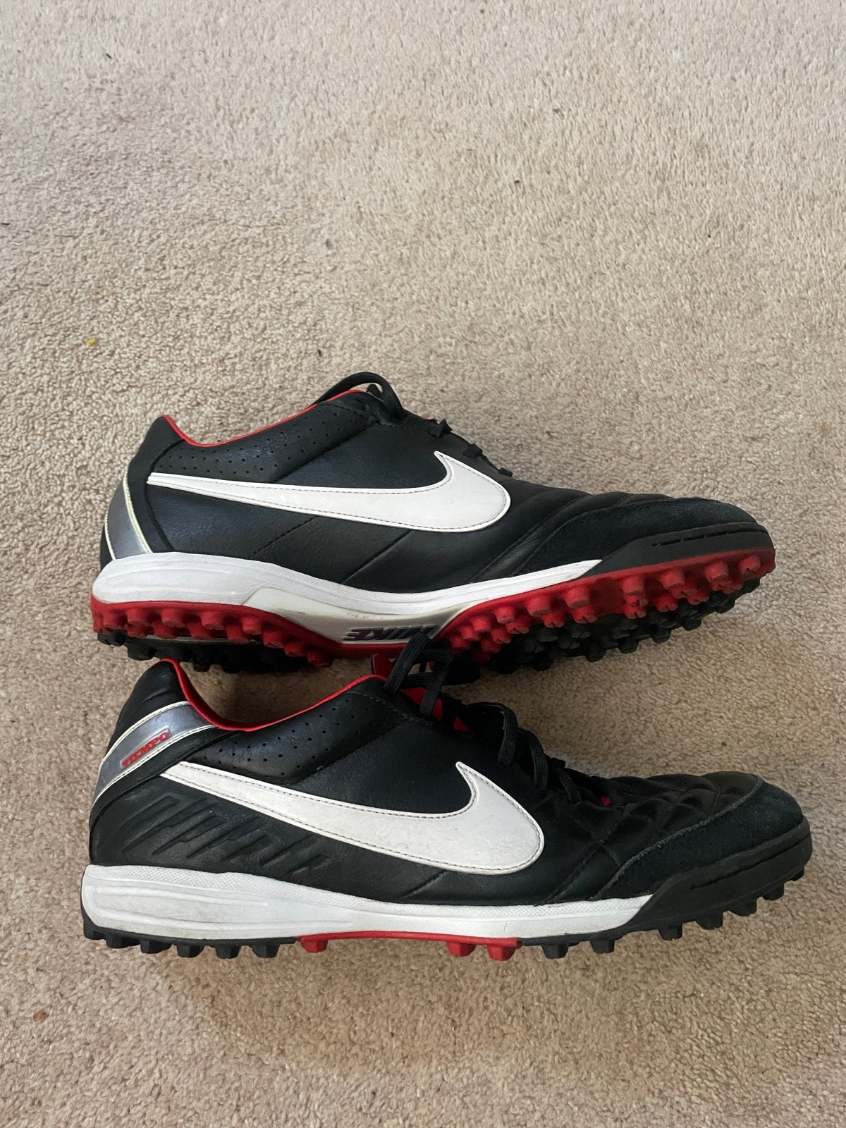 Nike Tiempo voetbalschoenen - Maat 45, Ophalen, Gedragen, Zwart, Sportschoenen