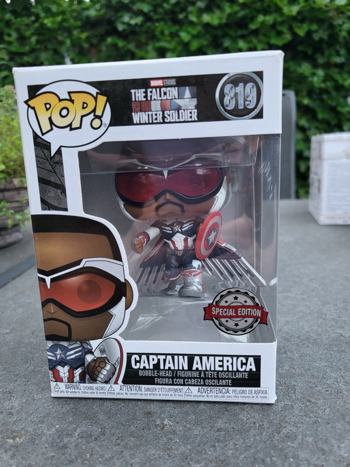 Funko Pop! Captain America (Falcon) #819 Special Edition, Ophalen of Verzenden, Zo goed als nieuw