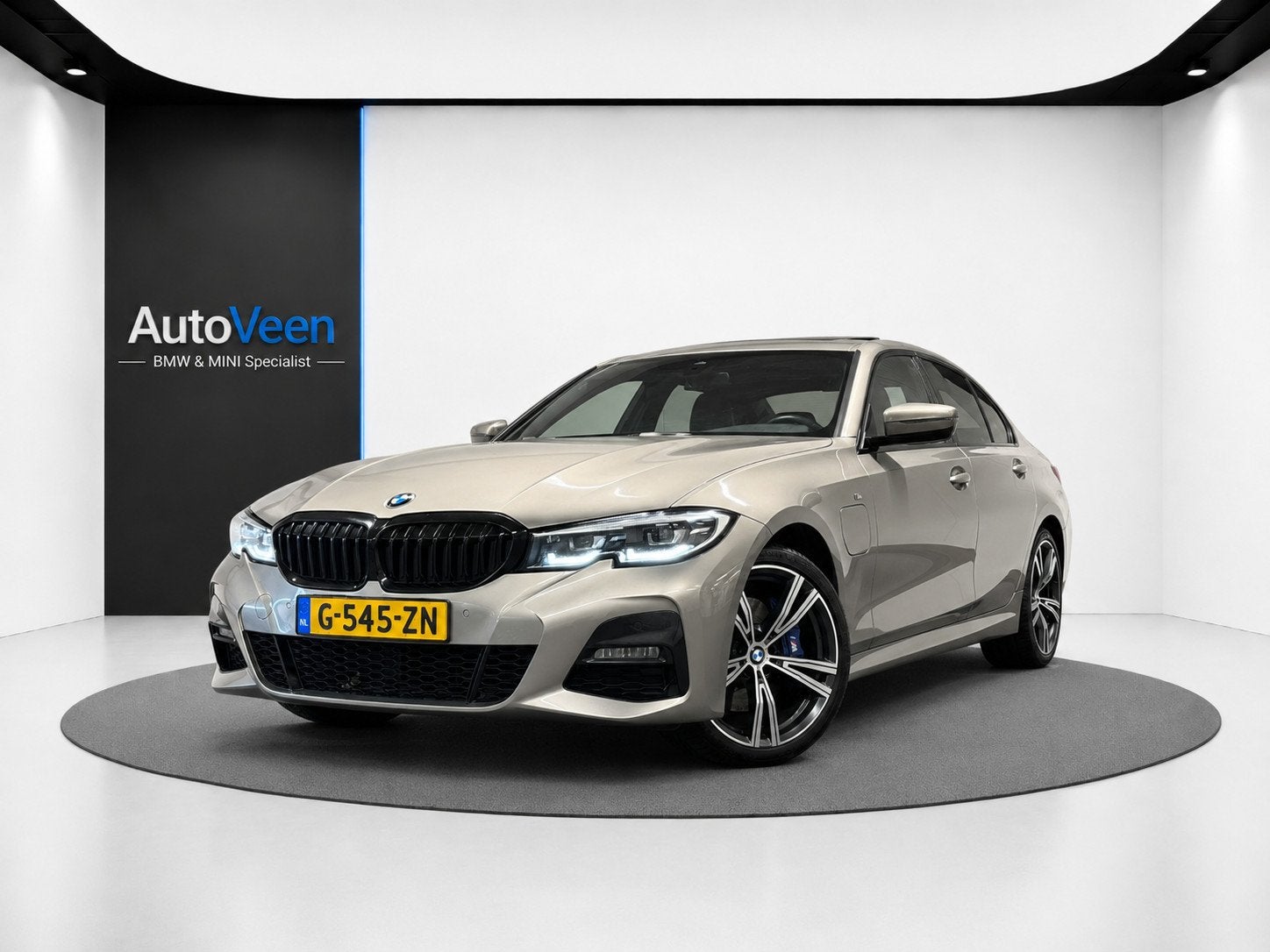 BMW 3-serie 330e eDrive Edition (M-SPORT, PANO, LEDER NL AUT, Auto's, BMW, 1998 cc, Achterwielaandrijving, Gebruikt, Euro 6