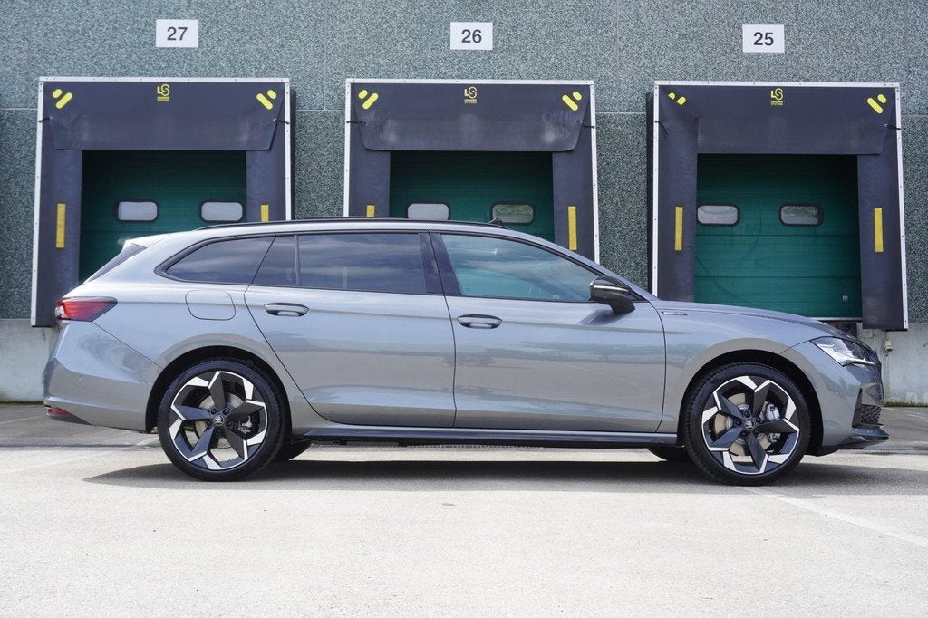 Skoda Superb Combi 1.5 TSI 204pk PHEV Sportline Business | C, Auto's, Skoda, 12 maanden, 1498 cc, Euro 6, 4 cilinders