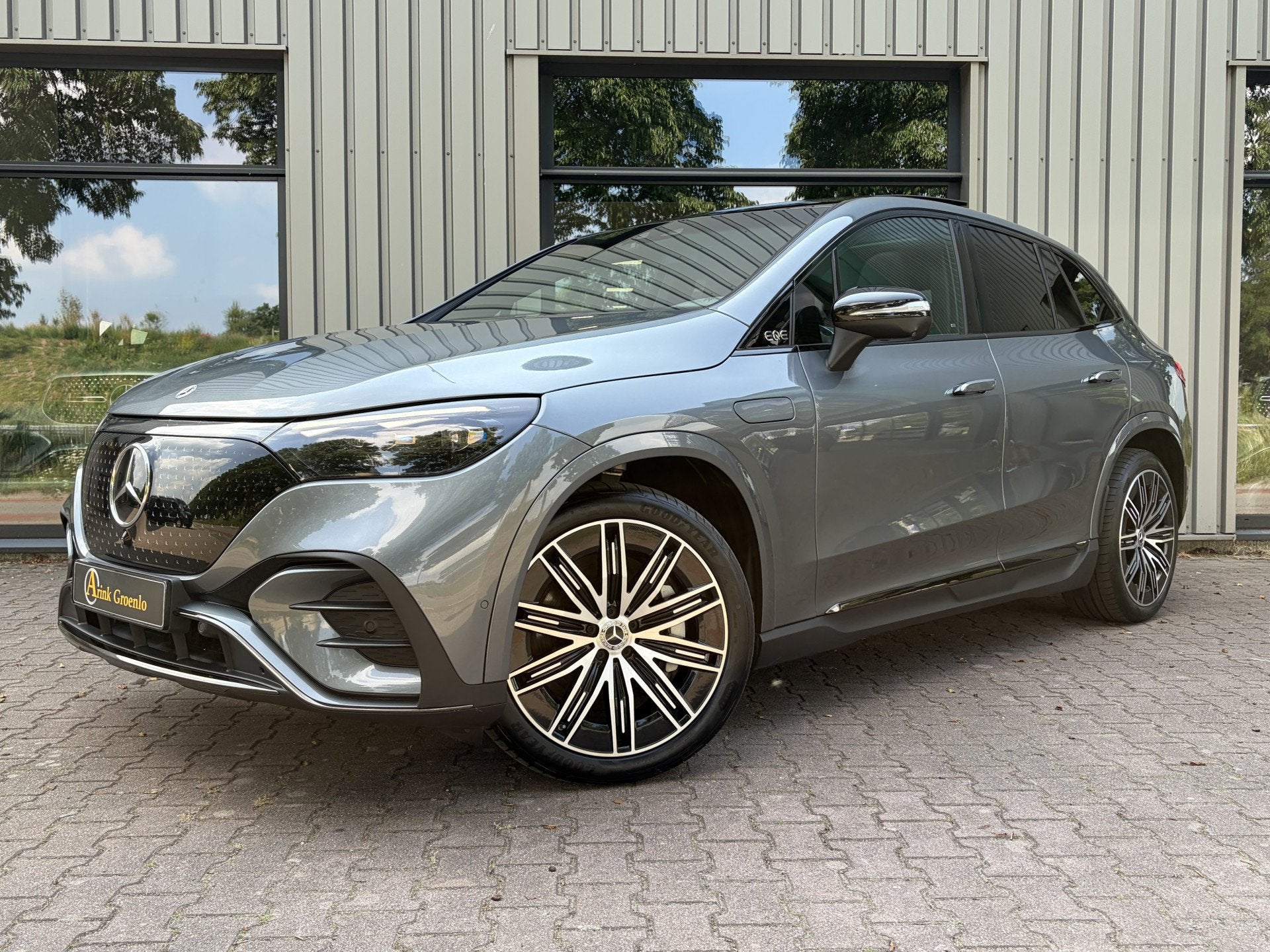 Mercedes-Benz EQE SUV 350+ AMG Line 96 kWh Hyperscreen, Pano, Automaat, Achterwielaandrijving, Gebruikt, 600 km