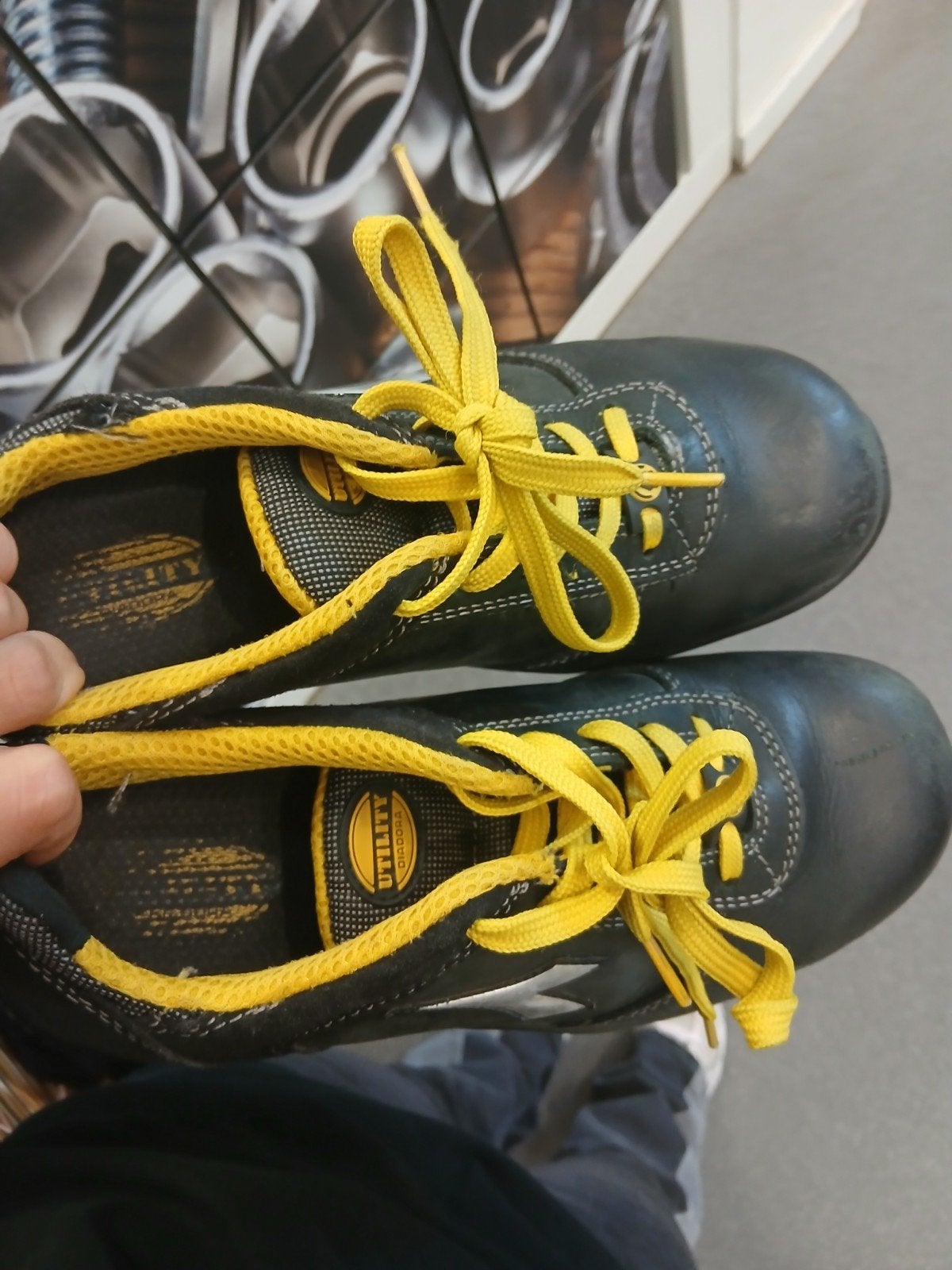 Fijne werkschoenen met stalenneus - Maat 38, Geel, Ophalen of Verzenden, Werkschoenen, Gedragen