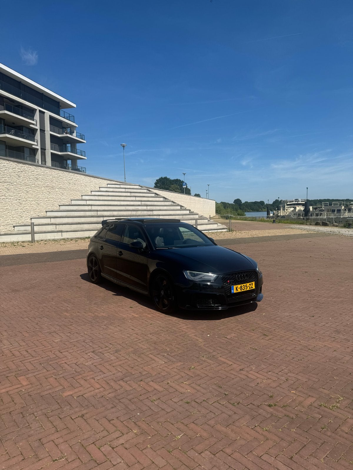 Foto 2 van Audi RS3 2.5 270KW Sportback 2016 Zwart